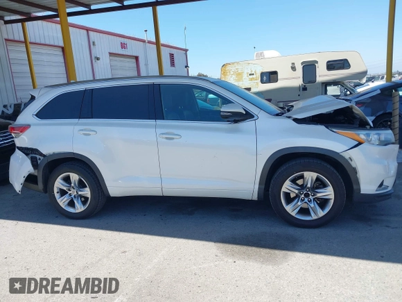 2015 Toyota Highlander Limited z VIN 5TDYKRFH0FS046559, wystawiony jako IAAI lot #42288804 z przebiegiem 106 643 mil mil oraz . Historia ofert i sprzedaży dostępna na DreamBid. Obrazek 13.