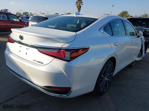 2025 Lexus ES with VIN 58ADA1C14SU057763, listed as a IAAI auction lot 41458872 with 7,104 mi miles. Bid and sale history available at carsss.com. Image 4.