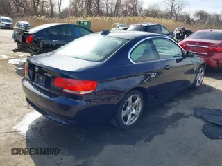 2009 BMW 3 Series 328i xDrive z VIN WBAWC33589PU84317, wystawiony jako IAAI lot #41817634 z przebiegiem 166 052 mil mil oraz . Historia ofert i sprzedaży dostępna na DreamBid. Obrazek 4.