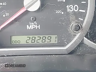 2004 Kia Sedona LX with VIN KNDUP131446537660, listed as a IAAI auction lot 41526183 with 282,891 mi miles. Bid and sale history available at carsss.com. Image 15.