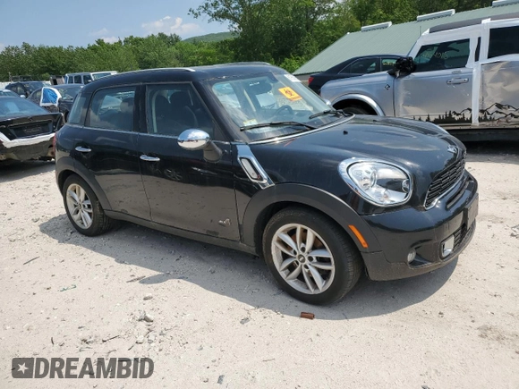 2011 MINI Countryman S with VIN WMWZC5C57BWL53495, listed as a Copart auction lot 61956365 with 117,812 mi miles and Clean title. Bid and sale history available at DreamBid. Image 4.