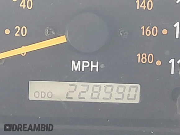 2001 Toyota Tundra SR5 with VIN 5TBRN34101S151862, listed as a IAAI auction lot 42130664 with 228,990 mi miles and . Bid and sale history available at DreamBid. Image 16.