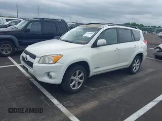 2011 Toyota RAV4 Ltd with VIN 2T3DK4DV0BW042823, listed as a IAAI auction lot 42157886 with 177,679 mi miles. Bid and sale history available at carsss.com. Image 2.