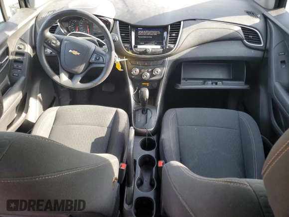 2020 Chevrolet Trax LS z VIN 3GNCJNSB5LL298453, wystawiony jako Copart lot #59903695 z przebiegiem 58 832 mil mil oraz Szkoda całkowita • Salvage title. Historia ofert i sprzedaży dostępna na DreamBid. Obrazek 8.