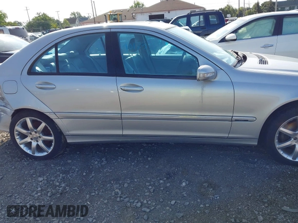 2003 Mercedes-Benz C 230 Kompressor with VIN WDBRF40J23F403676, listed as a IAAI auction lot 40175339 with 16,845 mi miles and . Bid and sale history available at DreamBid. Image 13.