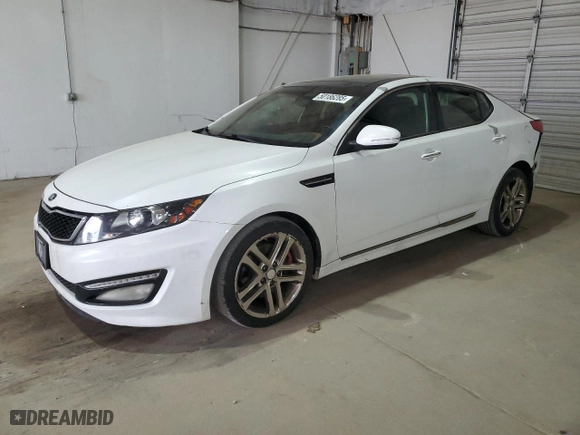 2013 Kia Optima SX with VIN 5XXGR4A61DG093727, listed as a Copart auction lot 50186285 with 230,817 mi miles and Salvage Title. Bid and sale history available at carsss.com. Image 1.