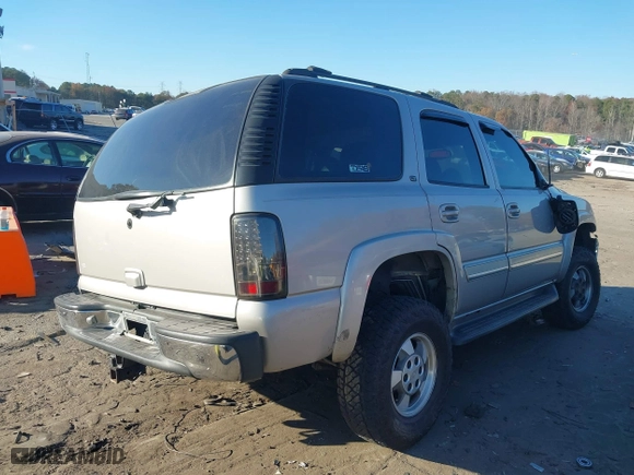 2005 Chevrolet Tahoe LT with VIN 1GNEC13T15R218984, listed as a IAAI auction lot 41017590 with 248,781 mi miles. Bid and sale history available at carsss.com. Image 4.