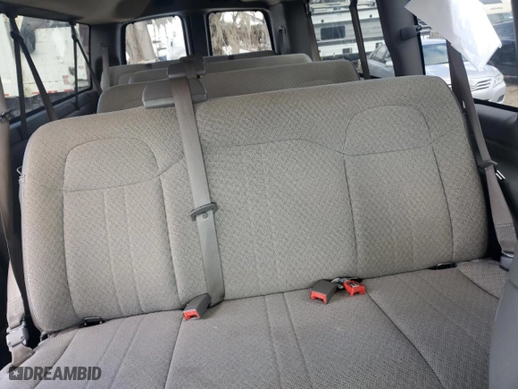 2017 Chevrolet Express Passenger LT with VIN 1GAZGPFF7H1134008, listed as a Copart auction lot 82833454 with 43,877 mi miles and Salvage Title. Bid and sale history available at carsss.com. Image 10.