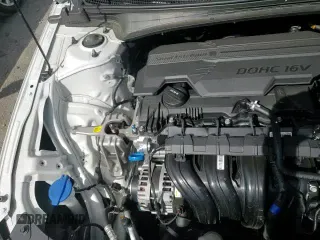 2025 Hyundai Elantra SE with VIN KMHLL4DG2SU898126, listed as a Copart auction lot 69808525 with 8,327 mi miles and Salvage title. Bid and sale history available at DreamBid. Image 13.