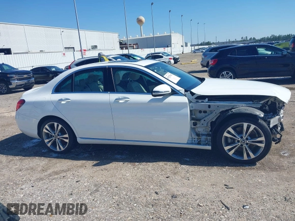 2020 Mercedes-Benz C 300 with VIN 55SWF8DB5LU327808, listed as a IAAI auction lot 41527943 with 31,642 mi miles and . Bid and sale history available at carsss.com. Image 14.