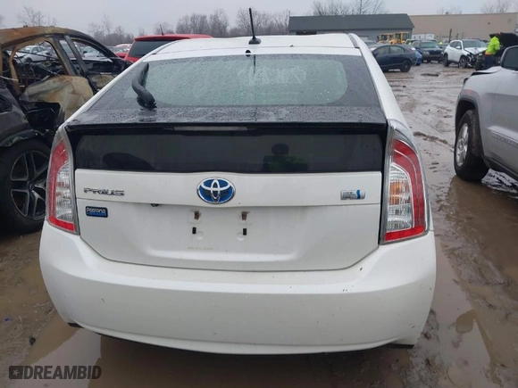 2015 Toyota Prius Four with VIN JTDKN3DU8F0426293, listed as a IAAI auction lot 41674070 with 140,152 mi miles. Bid and sale history available at carsss.com. Image 17.