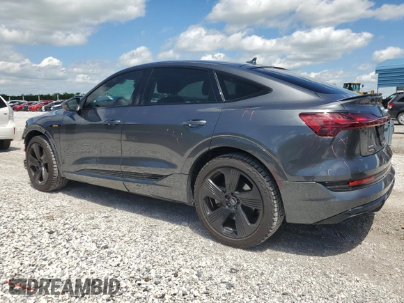 2021 Audi e-tron Sportback S line Premium Plus z VIN WA12AAGE1MB039861, wystawiony jako Copart lot #54864445 z przebiegiem 22 725 mil mil oraz Szkody całkowita. Historia ofert i sprzedaży dostępna na DreamBid. Obrazek 2.