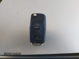 2000 Volkswagen Jetta GLS z VIN 3VWSA29M4YM195775, wystawiony jako IAAI lot #42131518 z przebiegiem 314 472 mil mil oraz . Historia ofert i sprzedaży dostępna na DreamBid. Obrazek 11.