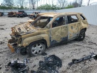2015 GMC Terrain SLE z VIN 2GKFLVEK8F6336850, wystawiony jako Copart lot #50571735 z przebiegiem Nie podano mil oraz Nie do naprawy • Non repairable. Historia ofert i sprzedaży dostępna na DreamBid. Obrazek 1.