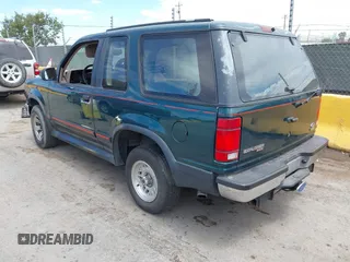 1993 Ford Explorer with VIN 1FMCU22X2PUC72281, listed as a IAAI auction lot 42805713 with 206,696 mi miles and . Bid and sale history available at DreamBid. Image 3.