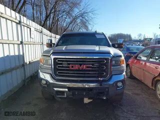 2016 GMC Sierra 2500HD SLT with VIN 1GT12TE87GF106158, listed as a IAAI auction lot 41214047 with 274,601 mi miles. Bid and sale history available at carsss.com. Image 12.