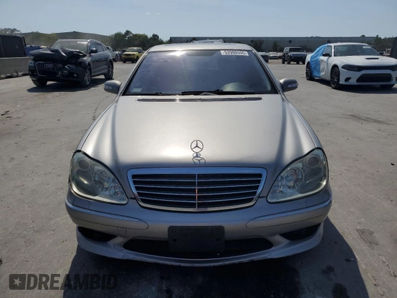 2006 Mercedes-Benz S 500 z VIN WDBNG75J76A474265, wystawiony jako Copart lot #53900555 z przebiegiem 131 481 mil mil oraz Szkody całkowita. Historia ofert i sprzedaży dostępna na DreamBid. Obrazek 5.