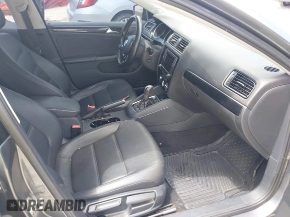 2016 Volkswagen Jetta SEL Premium with VIN 3VWL17AJ4GM340461, listed as a IAAI auction lot 42675037 with 131,797 mi miles and . Bid and sale history available at DreamBid. Image 5.