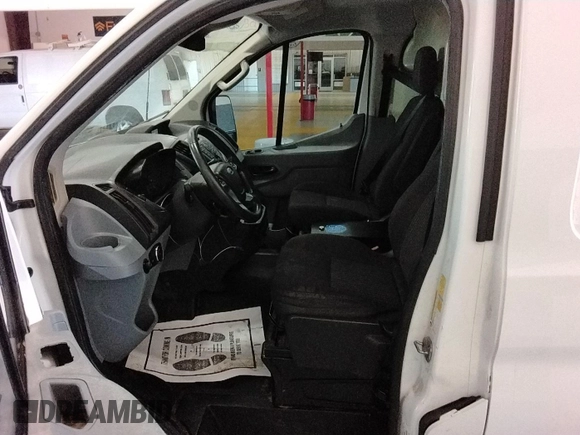 2015 Ford Transit Cargo z VIN 1FTNR1ZM3FKA45499, wystawiony jako IAAI lot #42347755 z przebiegiem 121 902 mil mil oraz . Historia ofert i sprzedaży dostępna na DreamBid. Obrazek 1.