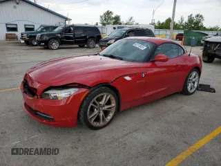 2009 BMW Z4 sDrive30i with VIN WBALM53549E161499, listed as a Copart auction lot 60113035 with 112,618 mi miles and Salvage title. Bid and sale history available at DreamBid. Image 1.