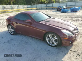 2011 Mercedes-Benz SLK 300 z VIN WDBWK5EA2BF241530, wystawiony jako Copart lot #73412164 z przebiegiem 115 746 mil mil oraz Szkoda całkowita • Salvage title. Historia ofert i sprzedaży dostępna na DreamBid. Obrazek 4.
