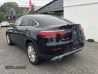 2021 Mercedes-Benz GLC 300 z VIN W1N0J8EB2MF904451, wystawiony jako Copart lot #57702365 z przebiegiem 117 769 mil mil oraz Czysty tytuł • Clean title. Historia ofert i sprzedaży dostępna na DreamBid. Obrazek 3.