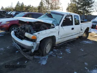 2000 GMC New Sierra 1500 SLE with VIN 2GTEK19T2Y1242873, listed as a Copart auction lot 87969105 with 0 mi miles and Salvage Title. Bid and sale history available at carsss.com. Image 1.