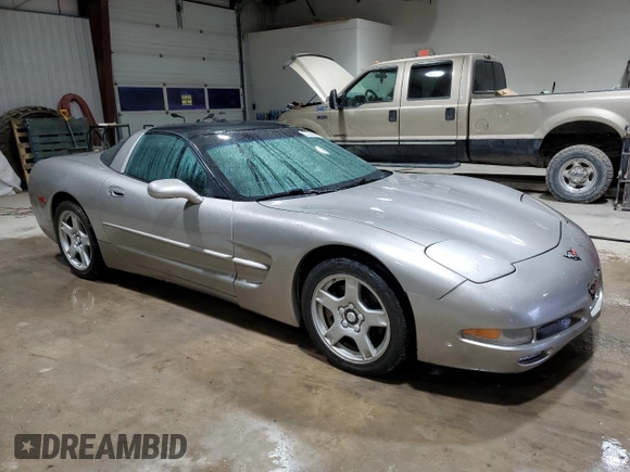 1998 Chevrolet Corvette z VIN 1G1YY22G7W5123221, wystawiony jako Copart lot #48003225 z przebiegiem 159 173 mil mil oraz Czysty tytuł • Clean title. Historia ofert i sprzedaży dostępna na DreamBid. Obrazek 4.