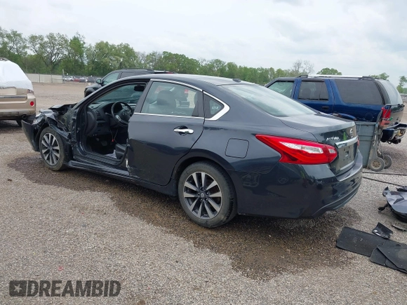 2017 Nissan Altima SL z VIN 1N4AL3AP6HC193134, wystawiony jako IAAI lot #42287276 z przebiegiem 97 296 mil mil oraz . Historia ofert i sprzedaży dostępna na DreamBid. Obrazek 3.