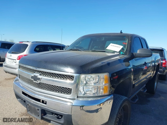 2013 Chevrolet Silverado 1500 LT with VIN 1GCRKSE70DZ277767, listed as a IAAI auction lot 41846822 with 196,278 mi miles. Bid and sale history available at carsss.com. Image 17.
