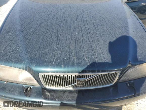 1998 Volvo S70 z VIN YV1LS5675W3511553, wystawiony jako Copart lot #75102454 z przebiegiem Nie podano mil oraz Szkody całkowita. Historia ofert i sprzedaży dostępna na DreamBid. Obrazek 11.