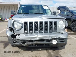 2015 Jeep Patriot Sport with VIN 1C4NJRBB1FD269387, listed as a IAAI auction lot 42111334 with 175,512 mi miles and . Bid and sale history available at carsss.com. Image 6.