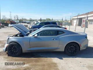 2023 Chevrolet Camaro 2LT z VIN 1G1FD1RS7P0155009, wystawiony jako IAAI lot #42242998 z przebiegiem 9 068 mil mil oraz . Historia ofert i sprzedaży dostępna na DreamBid. Obrazek 14.
