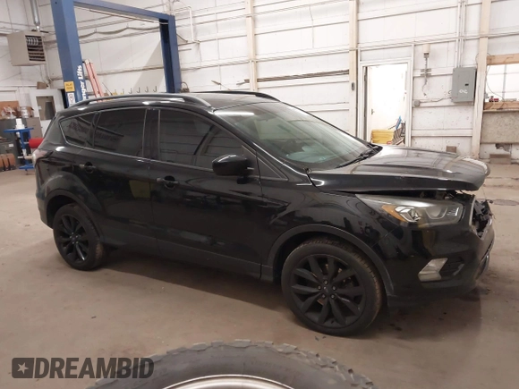2017 Ford Escape SE with VIN 1FMCU9G98HUE31244, listed as a IAAI auction lot 40985971 with 88,067 mi miles. Bid and sale history available at carsss.com. Image 13.