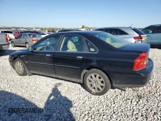 2005 Volvo S80 with VIN YV1TH592051398894, listed as a Copart auction lot 76580174 with 237,557 mi miles and Clean Title. Bid and sale history available at carsss.com. Image 2.