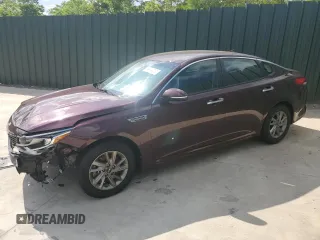 2019 Kia Optima LX z VIN 5XXGT4L35KG294032, wystawiony jako Copart lot #52525945 z przebiegiem 101 177 mil mil oraz Czysty tytuł • Clean title. Historia ofert i sprzedaży dostępna na DreamBid. Obrazek 1.