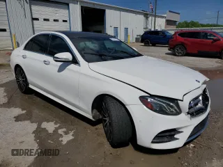 2017 Mercedes-Benz E 300 Luxury with VIN WDDZF4JB3HA074523, listed as a Copart auction lot 52314735 with 130,619 mi miles and Salvage Title. Bid and sale history available at DreamBid. Image 4.