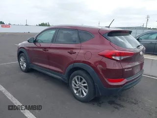 2016 Hyundai Tucson SE z VIN KM8J3CA47GU211841, wystawiony jako IAAI lot #42465483 z przebiegiem 140 666 mil mil oraz . Historia ofert i sprzedaży dostępna na DreamBid. Obrazek 3.