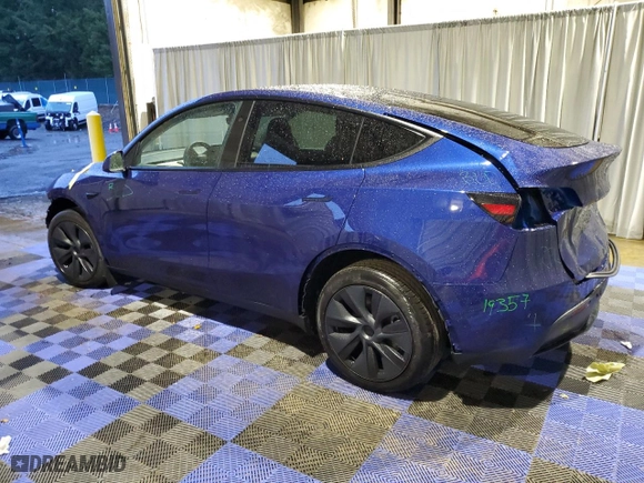 2024 Tesla Model Y Long Range with VIN 7SAYGDEE6RF203020, listed as a Copart auction lot 83865764 with 861 mi miles and Salvage Title. Bid and sale history available at carsss.com. Image 2.