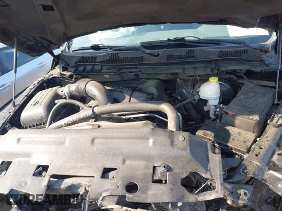 2013 Ram 1500 Express z VIN 3C6JR6AT5DG509659, wystawiony jako IAAI lot #42682018 z przebiegiem 138 816 mil mil oraz . Historia ofert i sprzedaży dostępna na DreamBid. Obrazek 10.