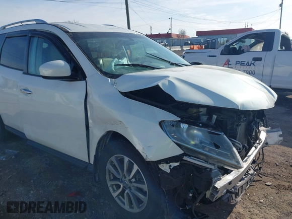 2014 Nissan Pathfinder SV with VIN 5N1AR2MN2EC735446, listed as a IAAI auction lot 41893013 with 149,799 mi miles. Bid and sale history available at carsss.com. Image 11.