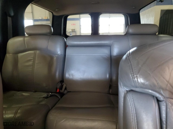 2001 Chevrolet Suburban LT with VIN 3GNFK16T21G150353, listed as a Copart auction lot 43120315 with NaN miles and Salvage Title. Bid and sale history available at carsss.com. Image 10.