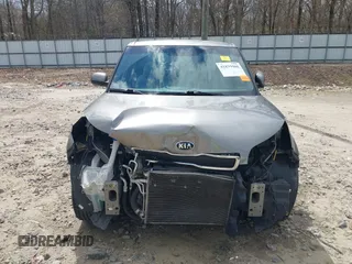 2016 Kia Soul with VIN KNDJN2A22G7250522, listed as a IAAI auction lot 41839460 with 141,825 mi miles. Bid and sale history available at carsss.com. Image 13.