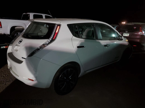 2015 Nissan LEAF SV with VIN 1N4AZ0CP2FC328424, listed as a Copart auction lot 76894983 with 47,224 mi miles and . Bid and sale history available at DreamBid. Image 3.