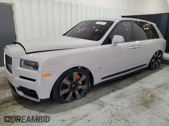 2023 Rolls-Royce Cullinan z VIN SLATV4C09PU215050, wystawiony jako Copart lot #70029324 z przebiegiem 6 055 mil mil oraz Szkoda całkowita • Salvage title. Historia ofert i sprzedaży dostępna na DreamBid. Obrazek 1.
