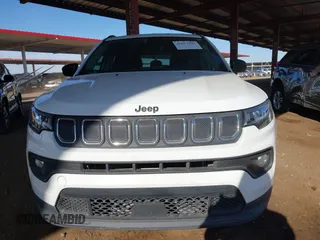 2022 Jeep Compass Latitude with VIN 3C4NJCBB6NT220062, listed as a IAAI auction lot 41857391 with 55,369 mi miles and . Bid and sale history available at DreamBid. Image 12.