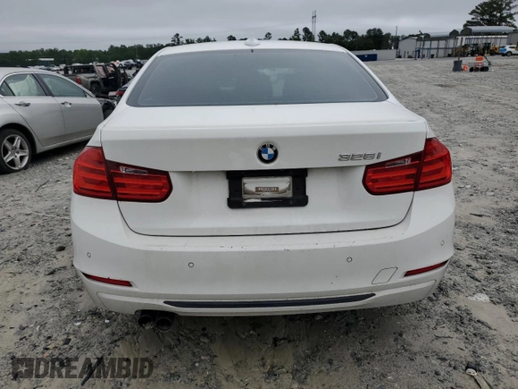 2014 BMW 3 Series 328i z VIN WBA3A5C57EF606136, wystawiony jako Copart lot #58500615 z przebiegiem Nie podano mil oraz Szkoda całkowita • Salvage title. Historia ofert i sprzedaży dostępna na DreamBid. Obrazek 6.