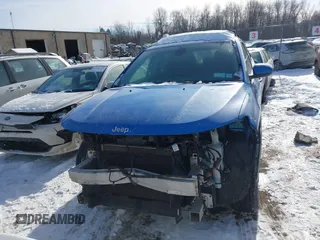 2018 Jeep Compass Latitude with VIN 3C4NJCBBXJT165349, listed as a IAAI auction lot 41283025 with 25,680 mi miles and . Bid and sale history available at DreamBid. Image 13.