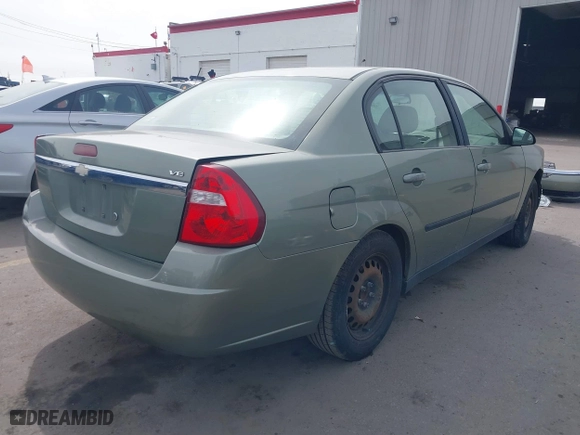 2004 Chevrolet Malibu with VIN 1G1ZS54834F204074, listed as a IAAI auction lot 41839024 with 286,355 mi miles. Bid and sale history available at carsss.com. Image 4.