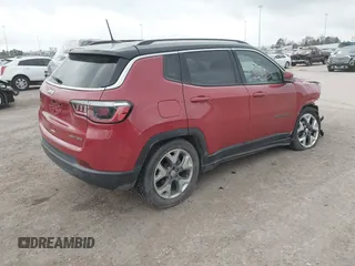2019 Jeep Compass Limited with VIN 3C4NJCCB1KT638104, listed as a IAAI auction lot 41499495 with 56,270 mi miles. Bid and sale history available at carsss.com. Image 4.